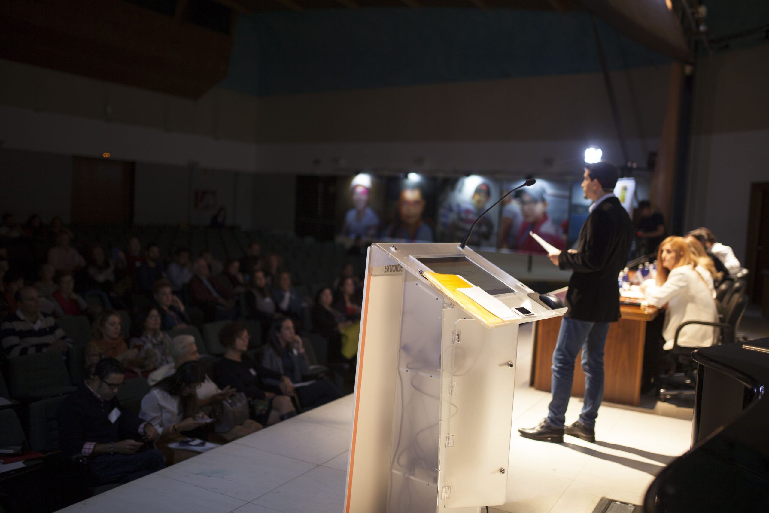 Evento y conferencia
