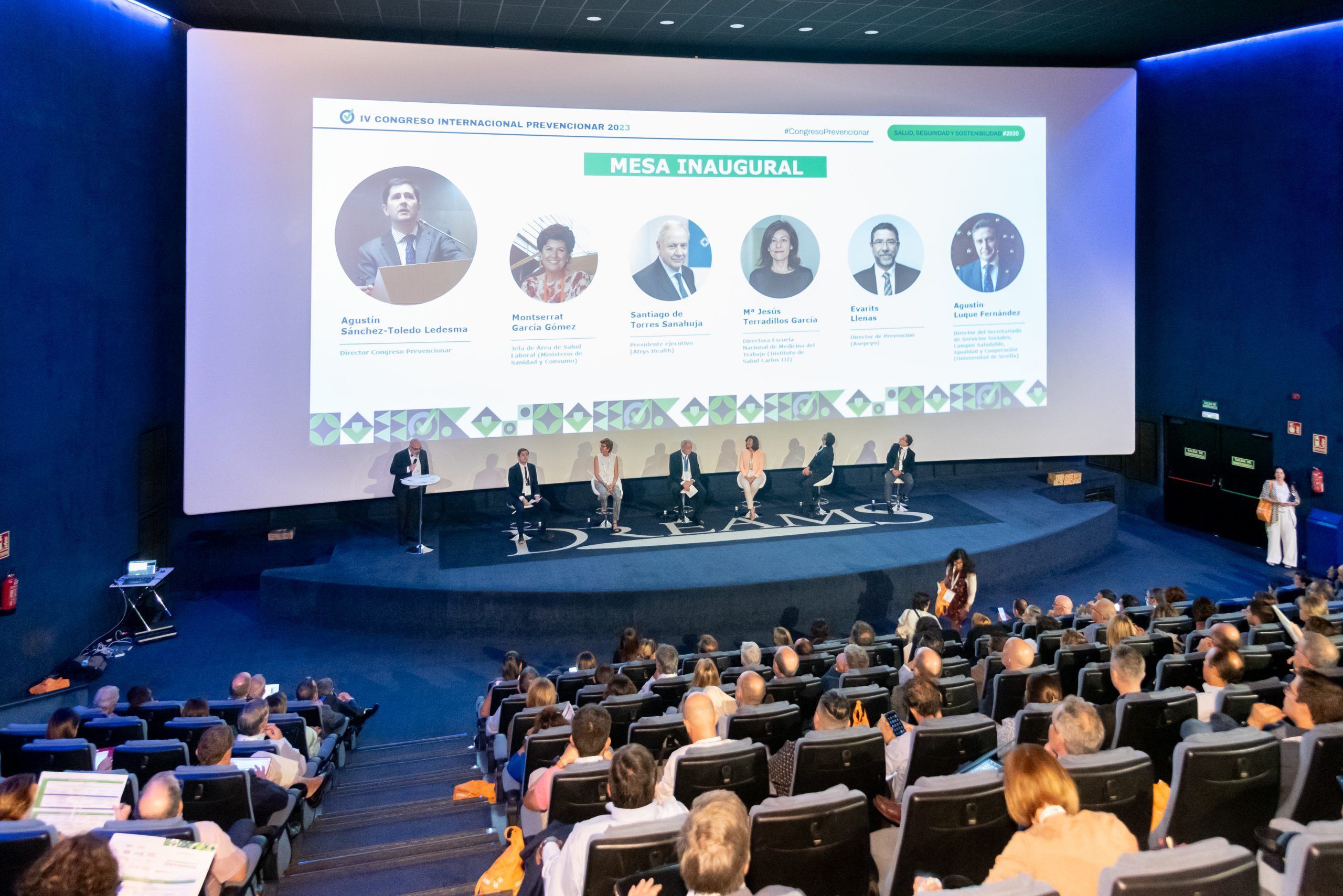 mesa inaugural del IV Congreso Internacional Prevencionar 2023 con ponentes expertos en salud laboral y seguridad en el trabajo